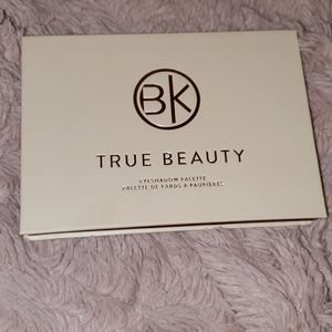 BK Beauty True Beauty eyeshadow palette